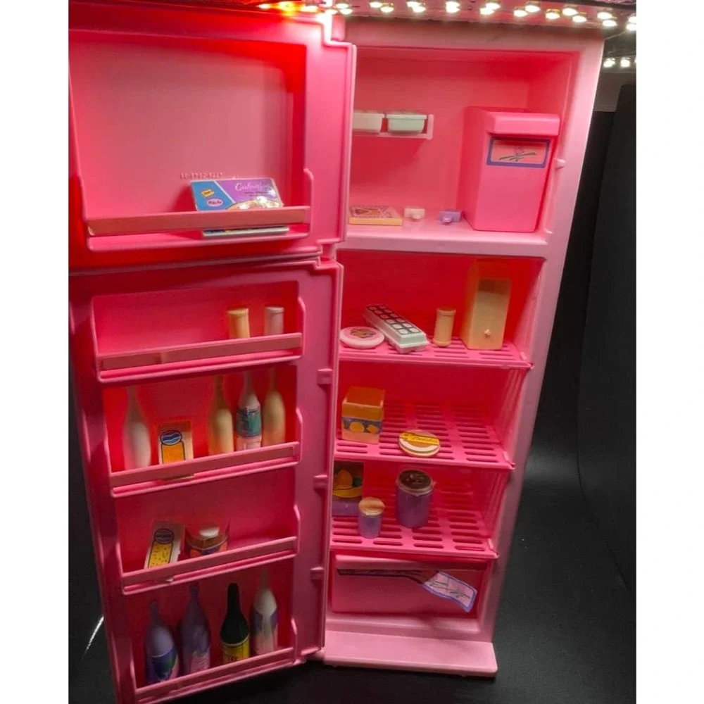 Mattel Barbie Pink‎ Sparkles Refrigerator Freezer #4776 w/ Accessories VTG 1987